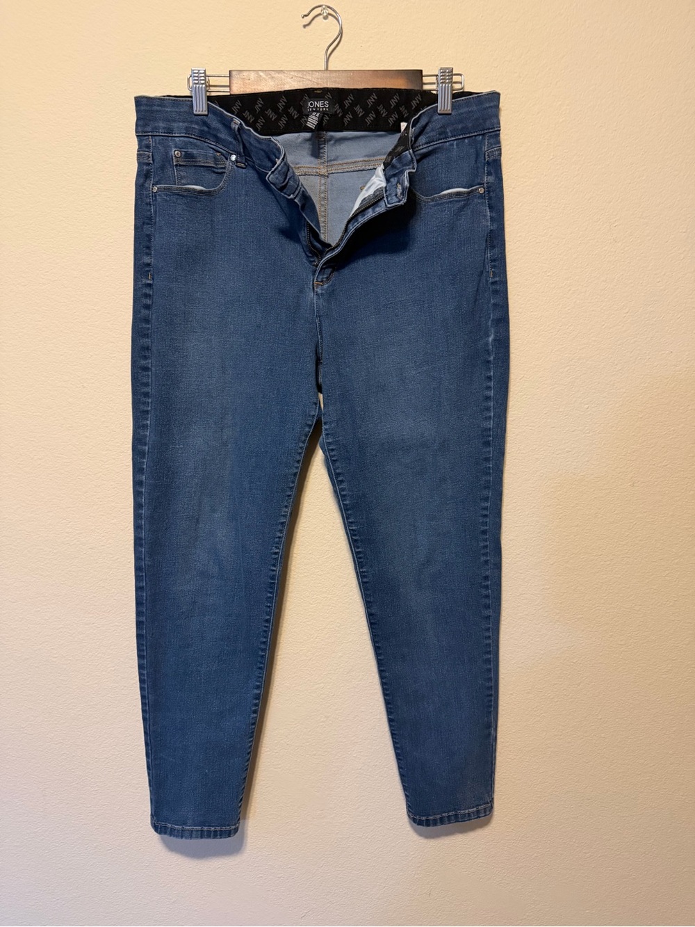 Jones New York Mid-Blue Skinny Jeans